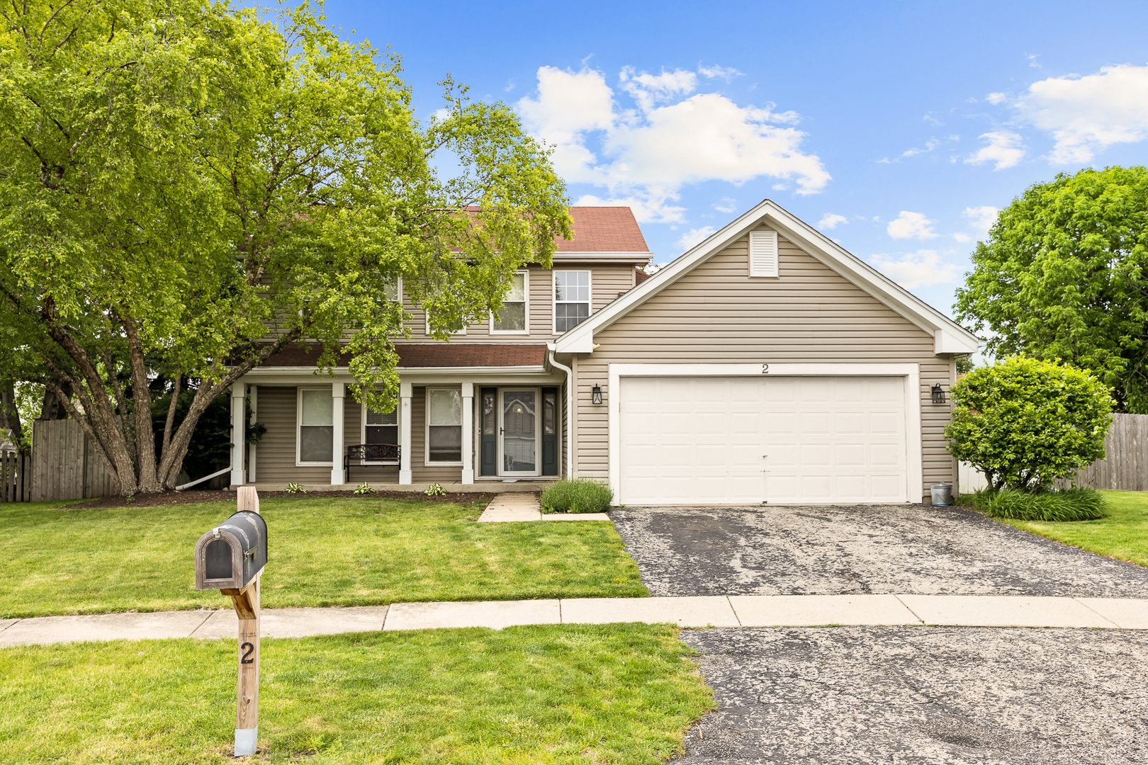2 Buckboard Court, Bolingbrook, IL 60490