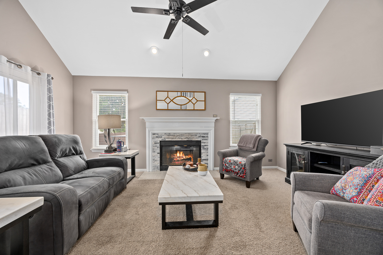 2 Buckboard Court, Bolingbrook, IL 60490