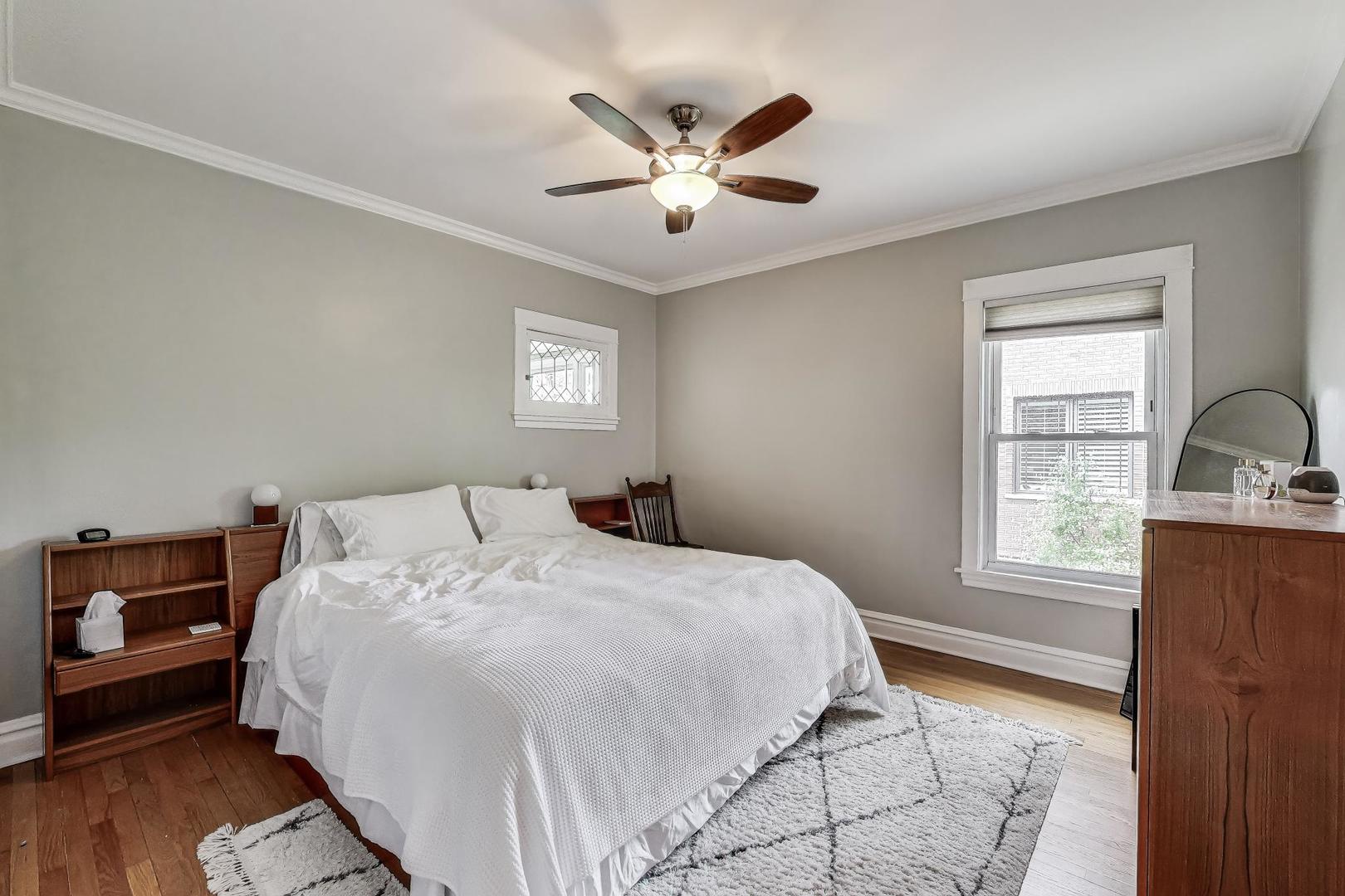 36 E Touhy Avenue, Park Ridge, IL 60068