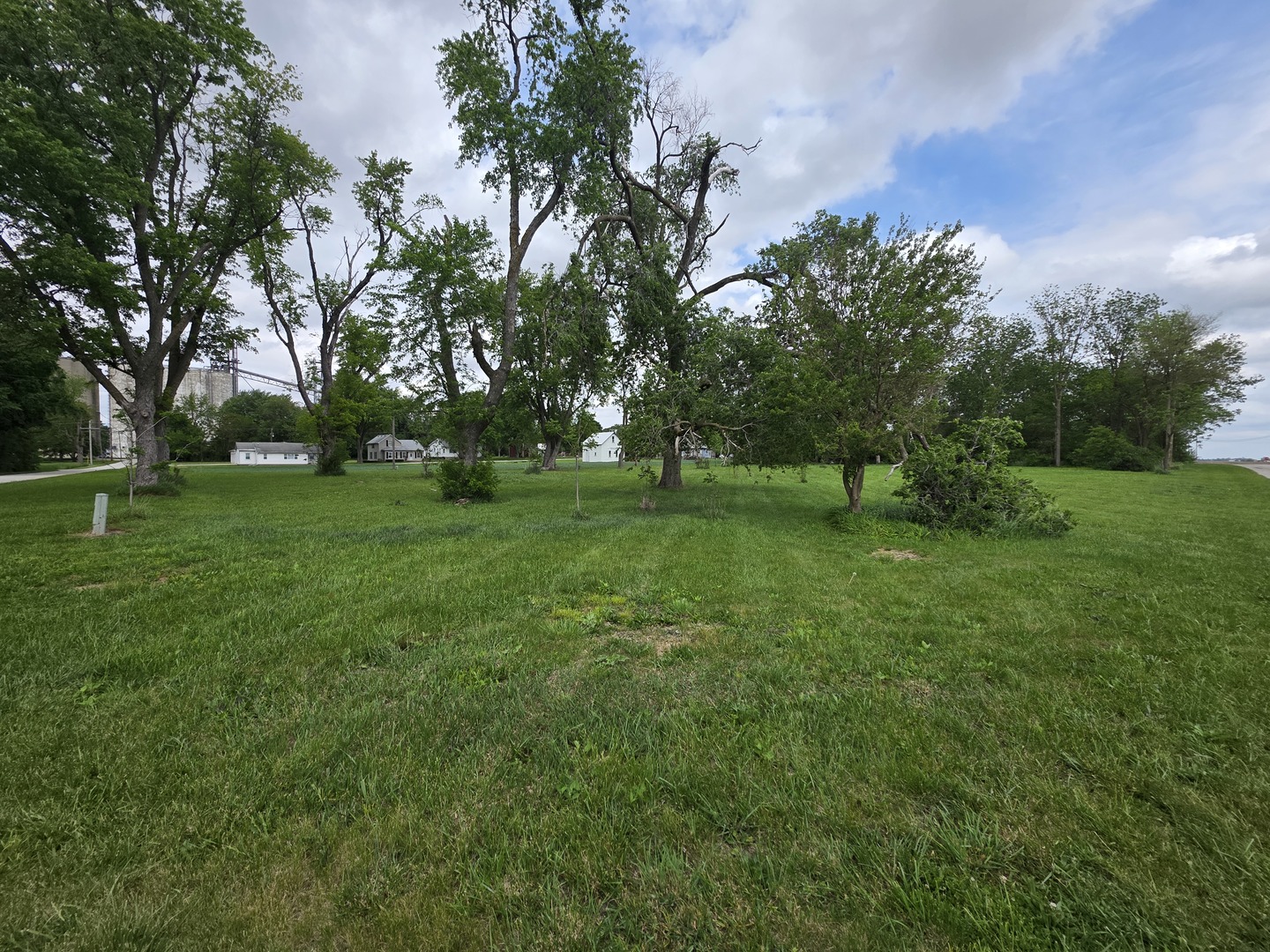 31263 2nd Street, Chenoa, IL 61726