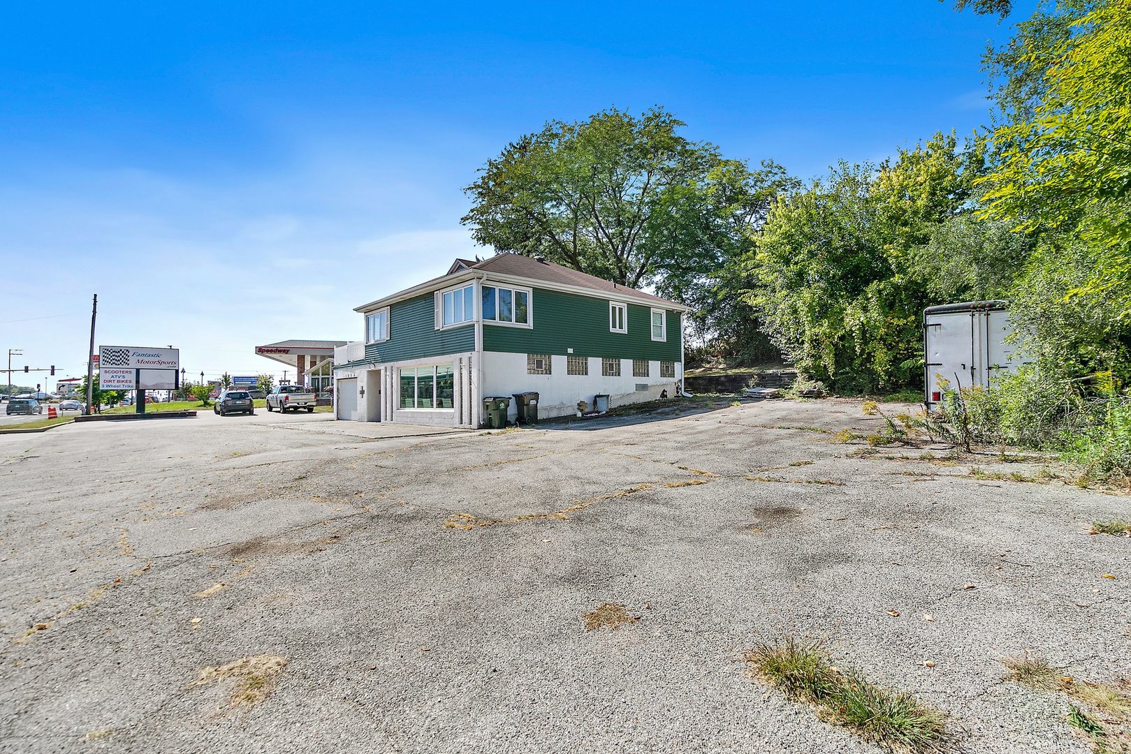 31828 N US Highway 12, Volo, IL 60073