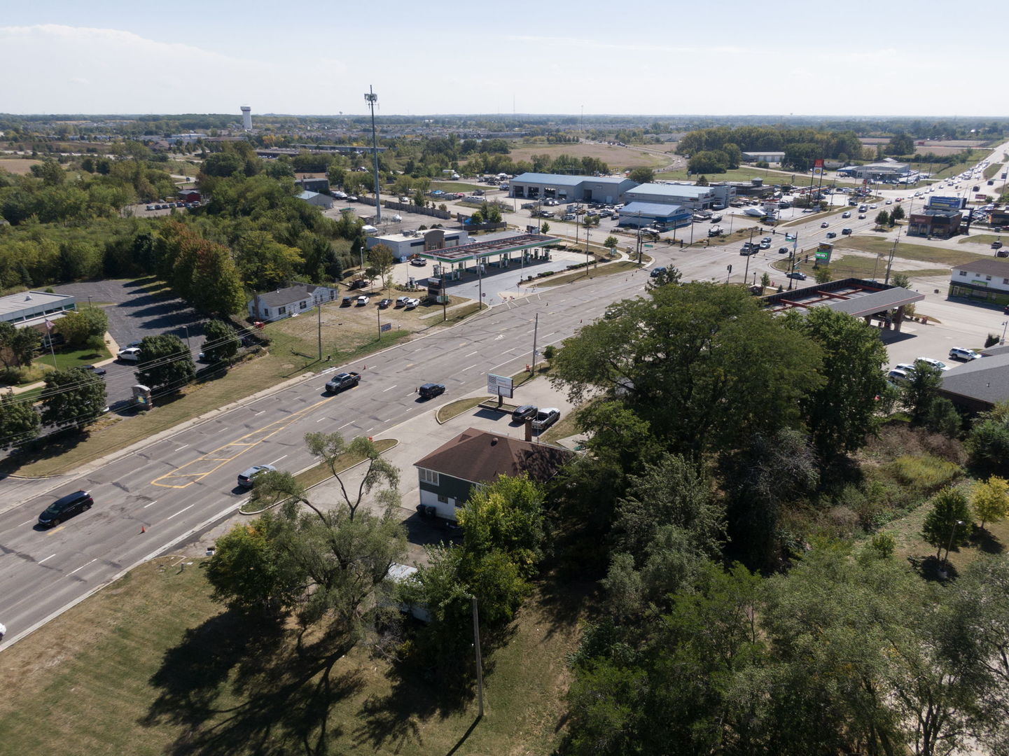 31828 N US Highway 12, Volo, IL 60073