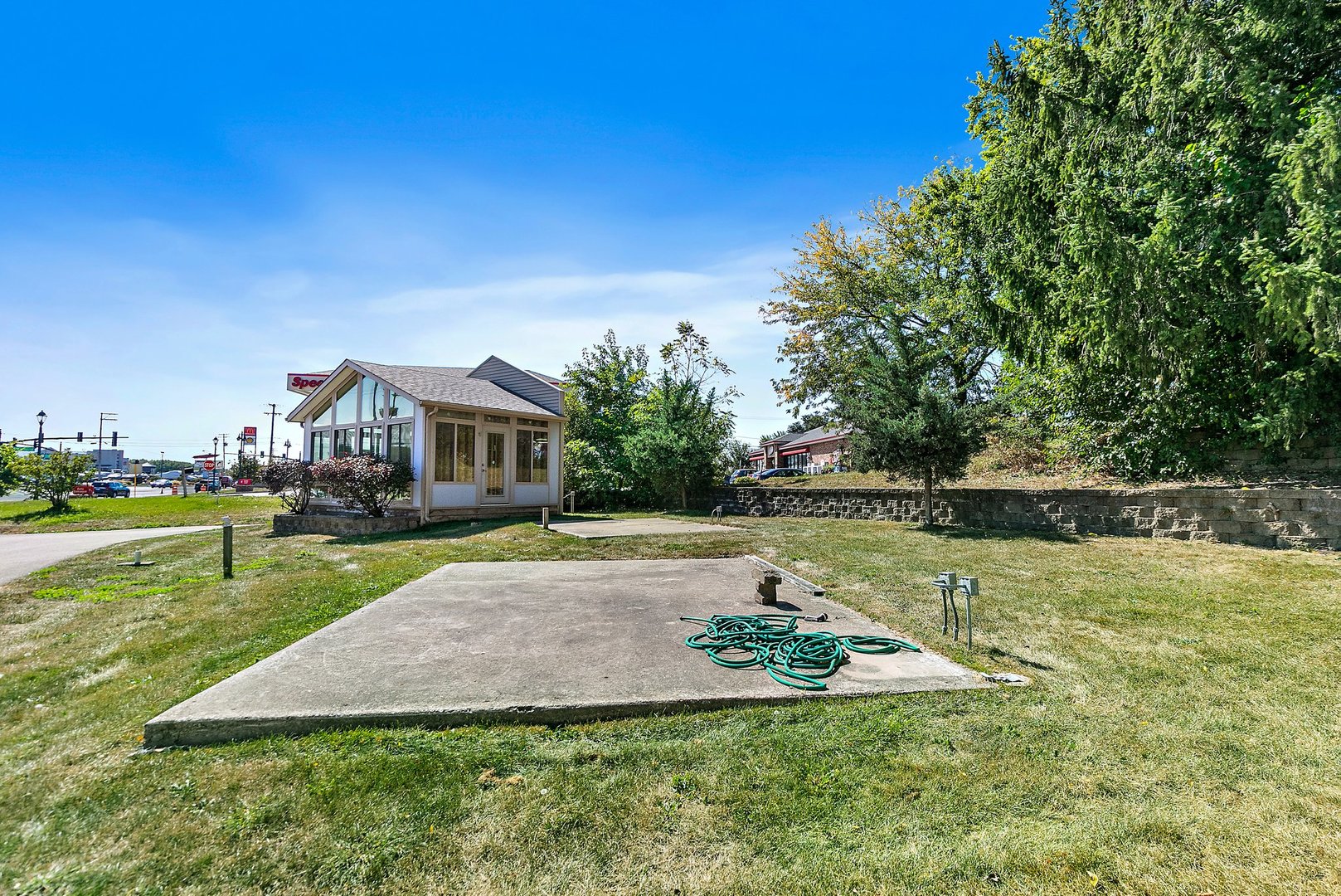 31828 N US Highway 12, Volo, IL 60073