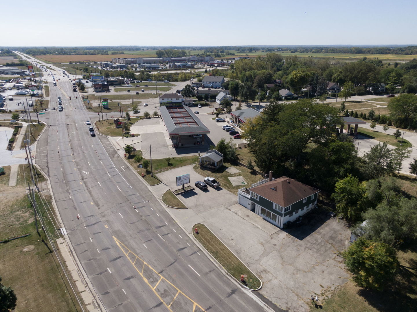 31828 N US Highway 12, Volo, IL 60073