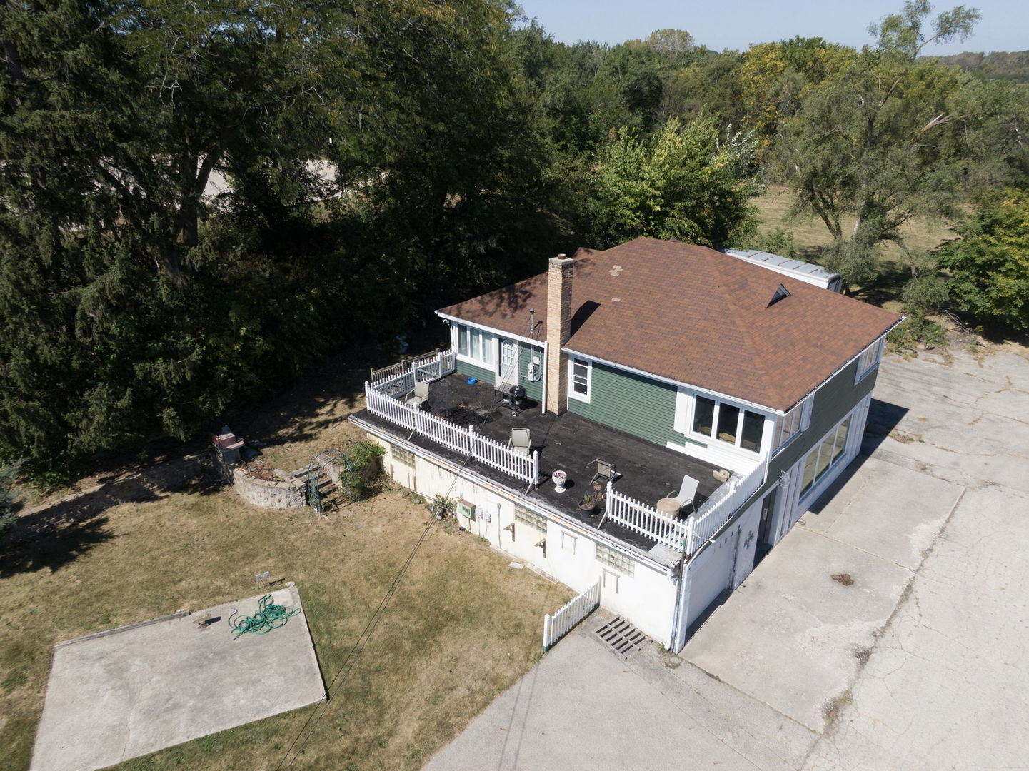 31828 N US Highway 12, Volo, IL 60073