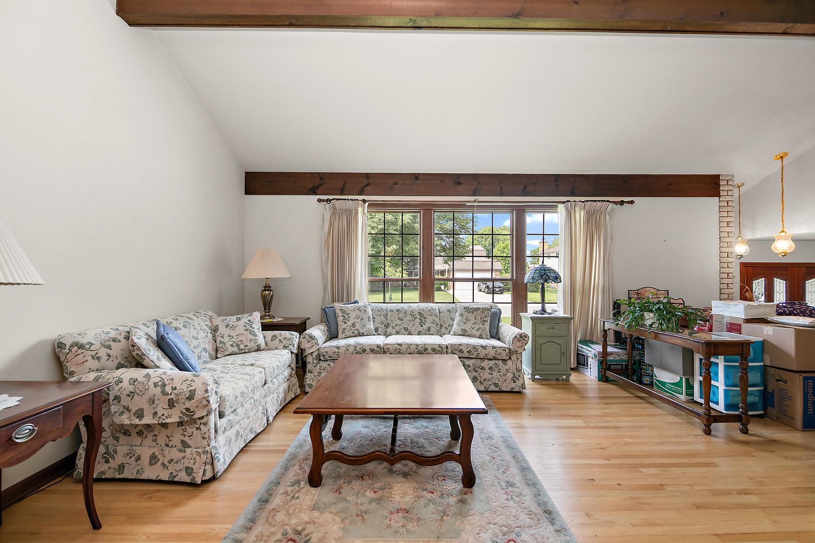 1409 E Rosehill Drive, Arlington Heights, IL 60004