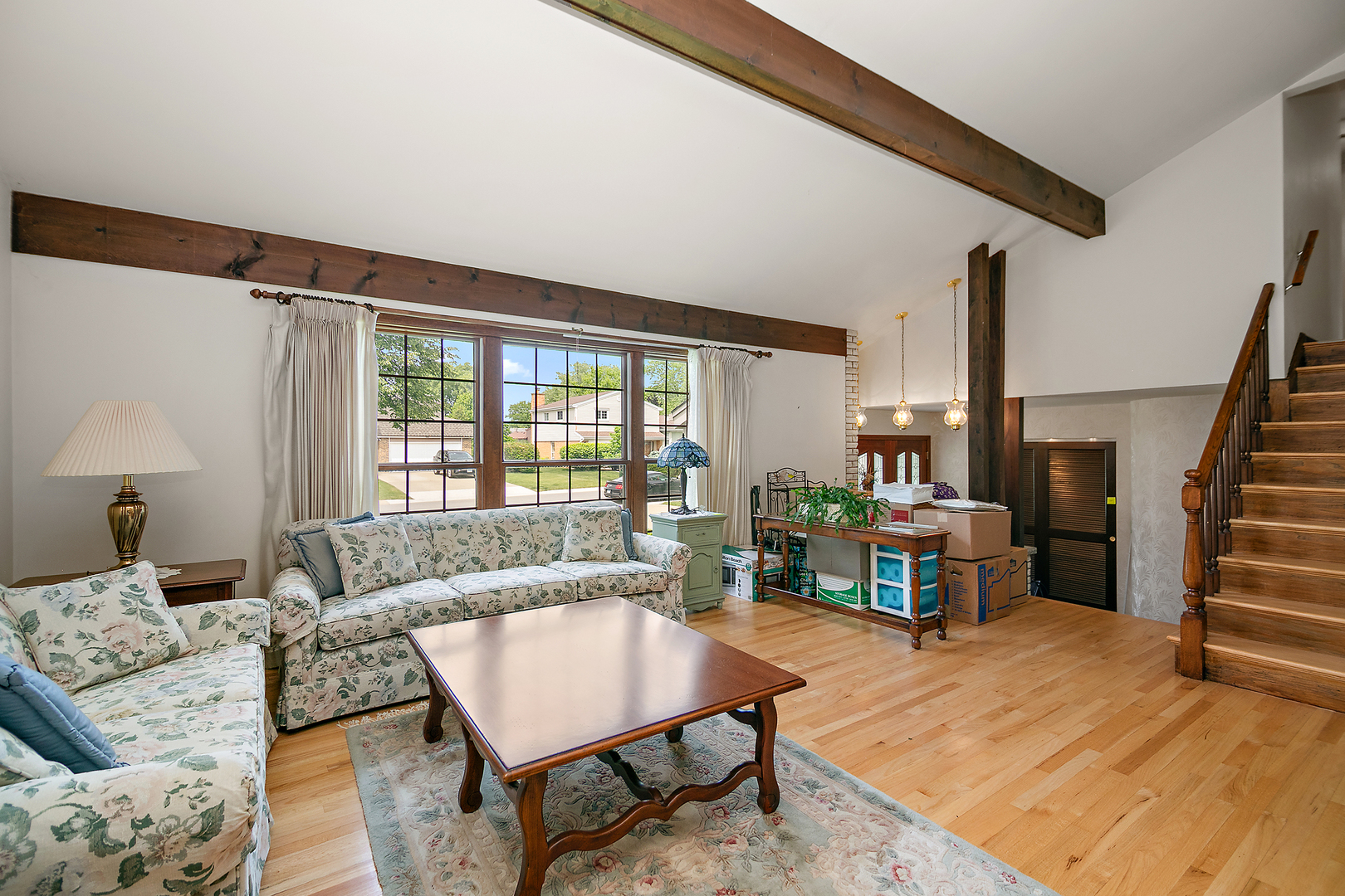 1409 E Rosehill Drive, Arlington Heights, IL 60004