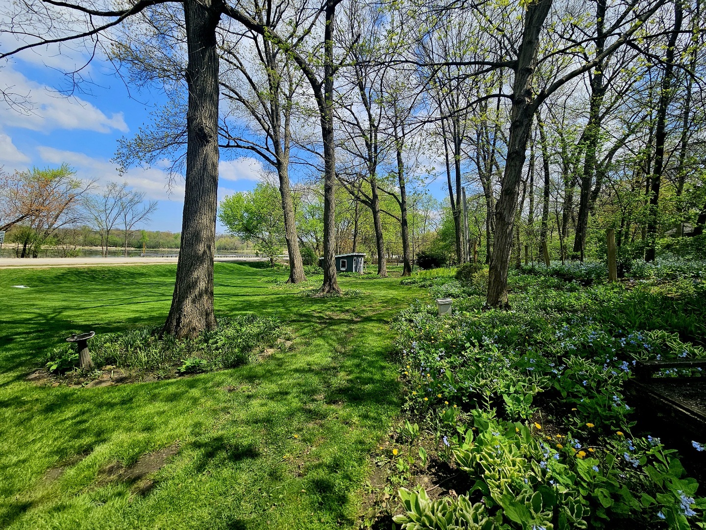 1 Sunset Avenue, West Chicago, IL 60185