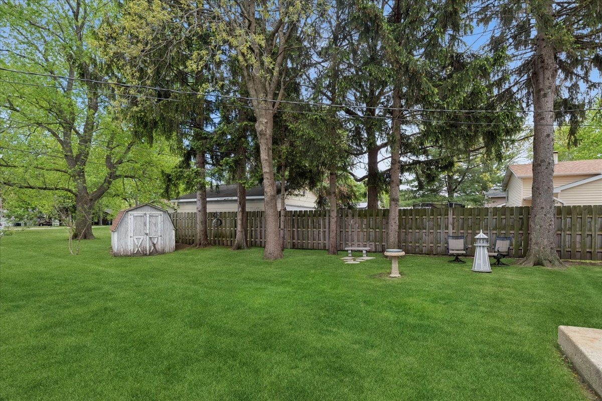 38187 N North Shore Avenue, Beach Park, IL 60087