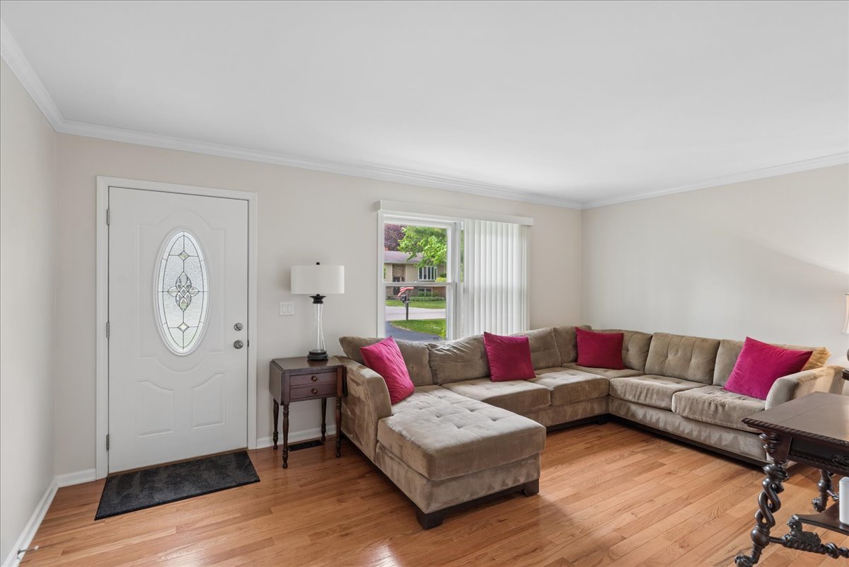 38187 N North Shore Avenue, Beach Park, IL 60087