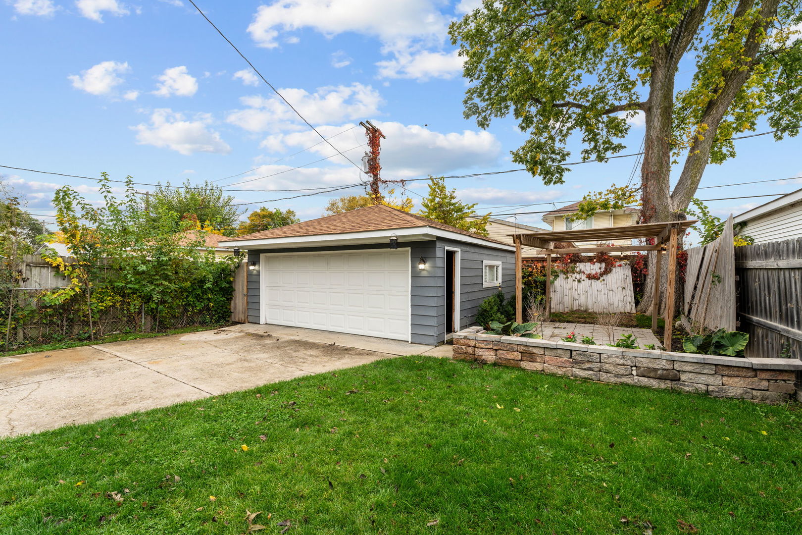 606 S 2nd Avenue, Maywood, IL 60153