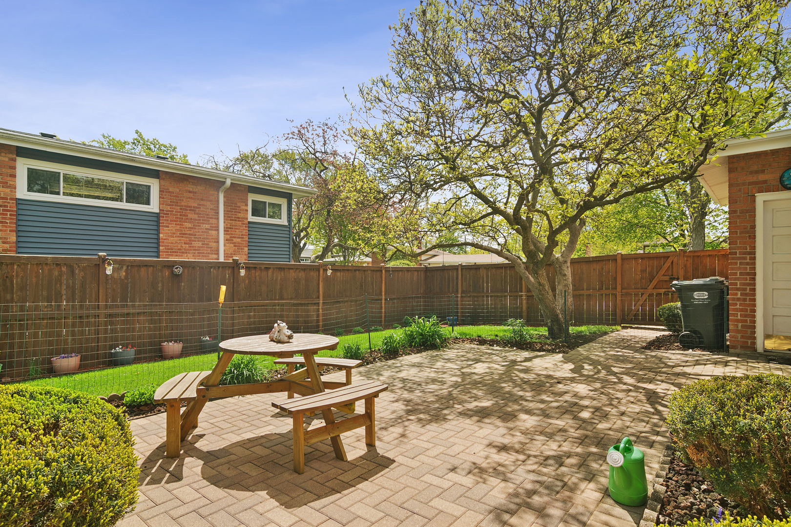 555 S Cedar Street, Palatine, IL 60067