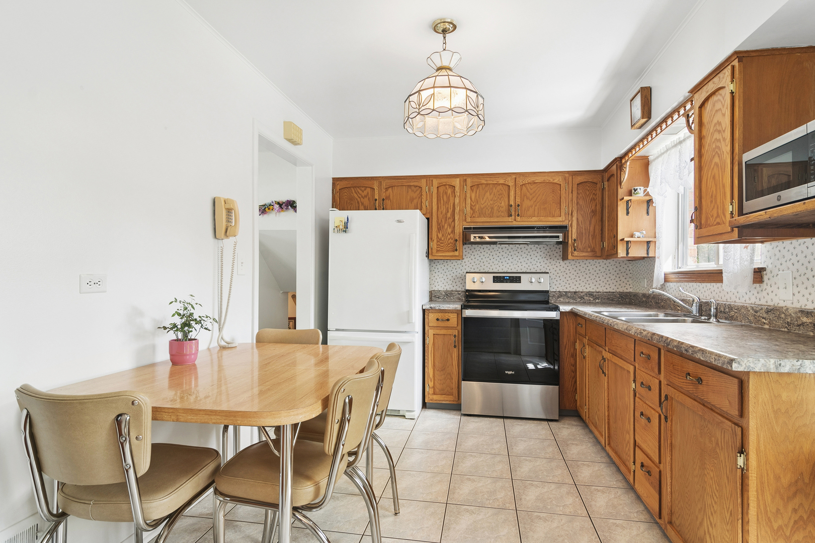 555 S Cedar Street, Palatine, IL 60067