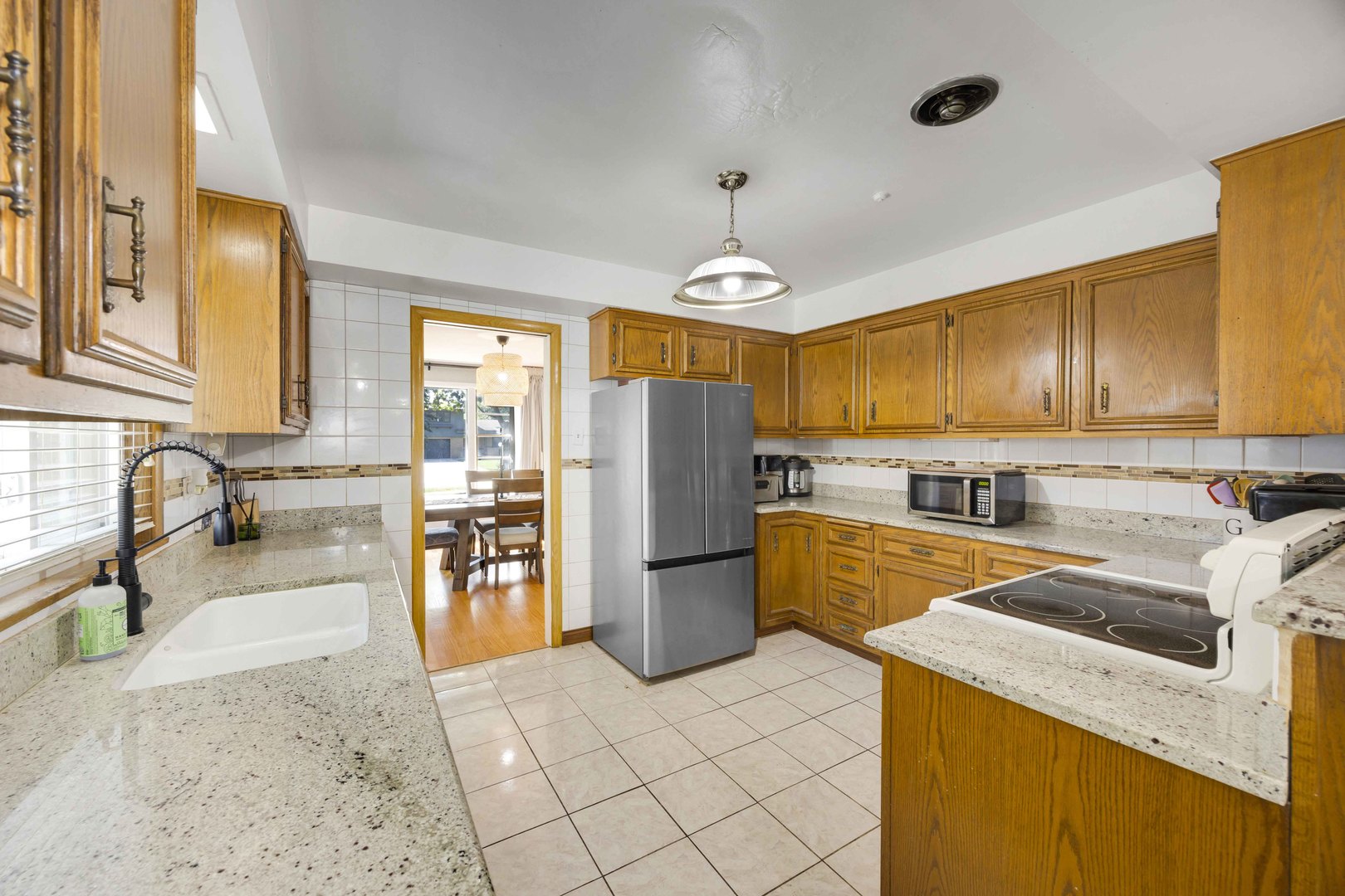 2307 Flossmoor Road, Flossmoor, IL 60422
