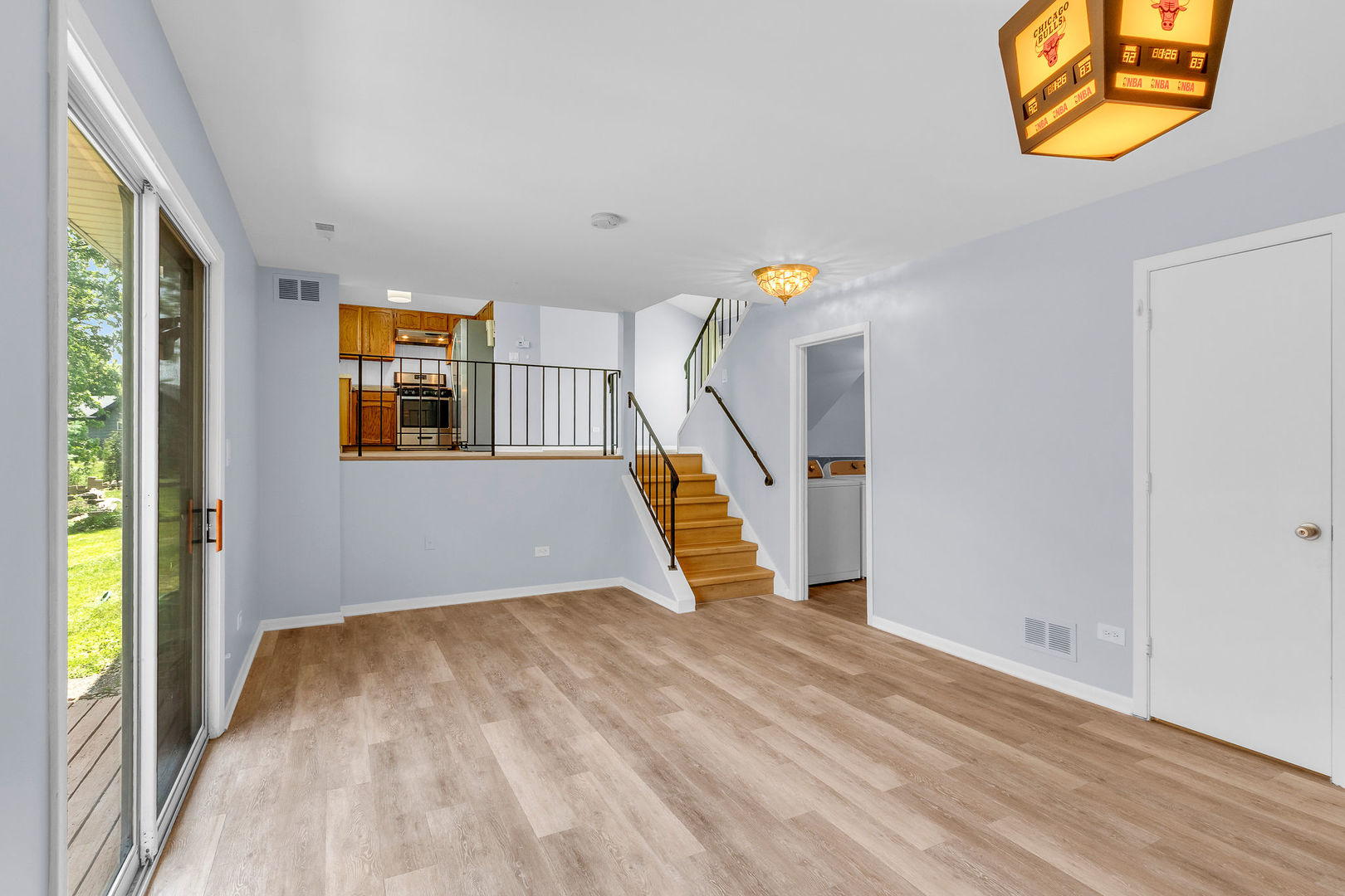 305 Elwood Court, Westmont, IL 60559