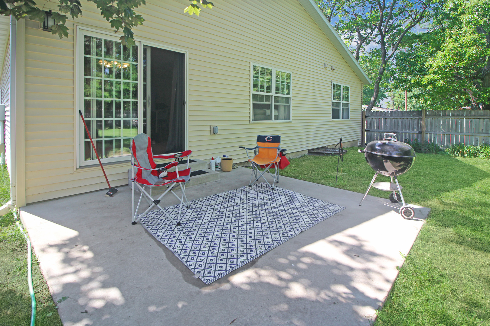 402 S McLean Street, Hudson, IL 61748