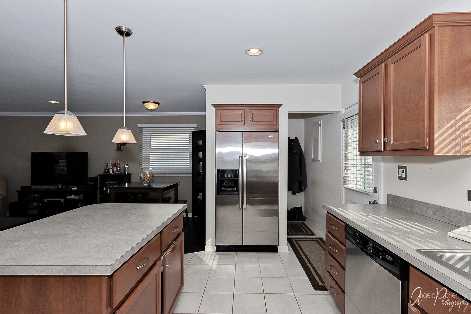 533 Bobby Lane, Mundelein, IL 60060