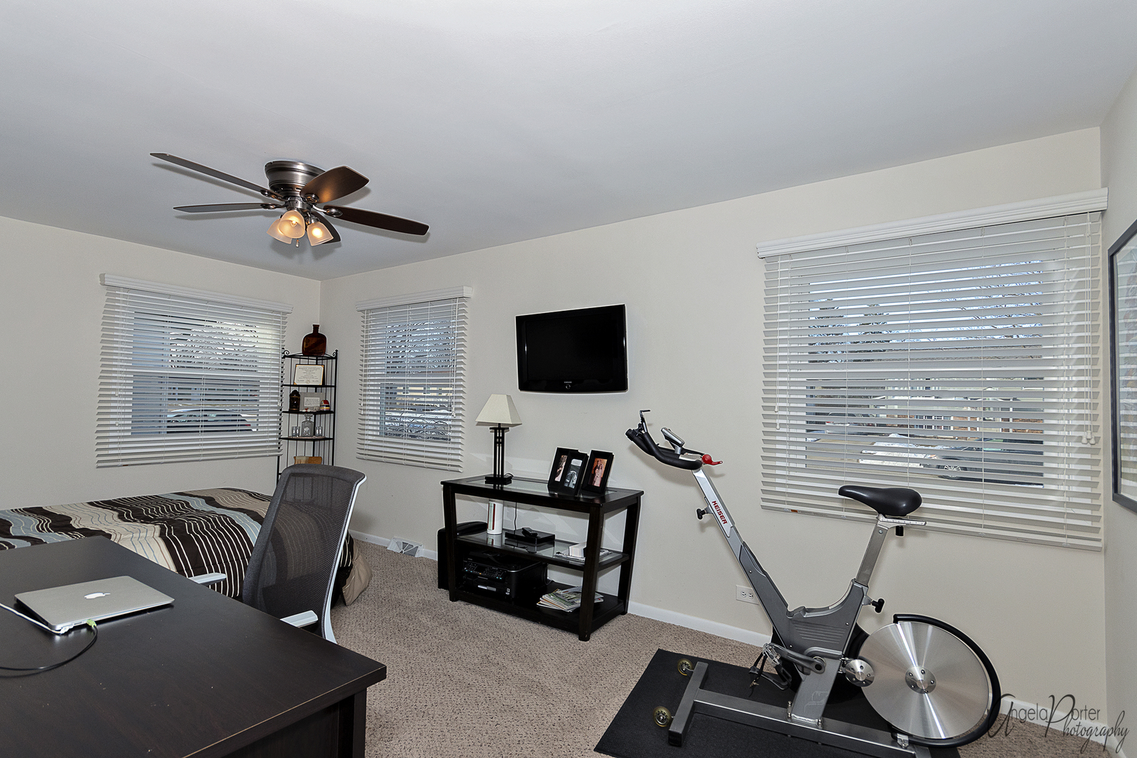 533 Bobby Lane, Mundelein, IL 60060
