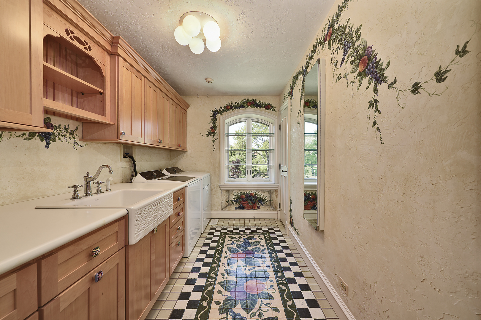 1661 Balmoral Lane, Inverness, IL 60067