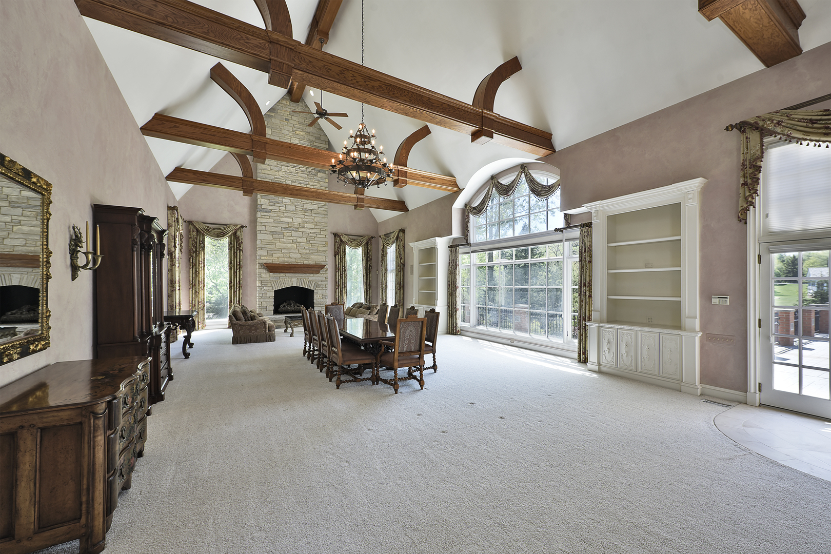 1661 Balmoral Lane, Inverness, IL 60067