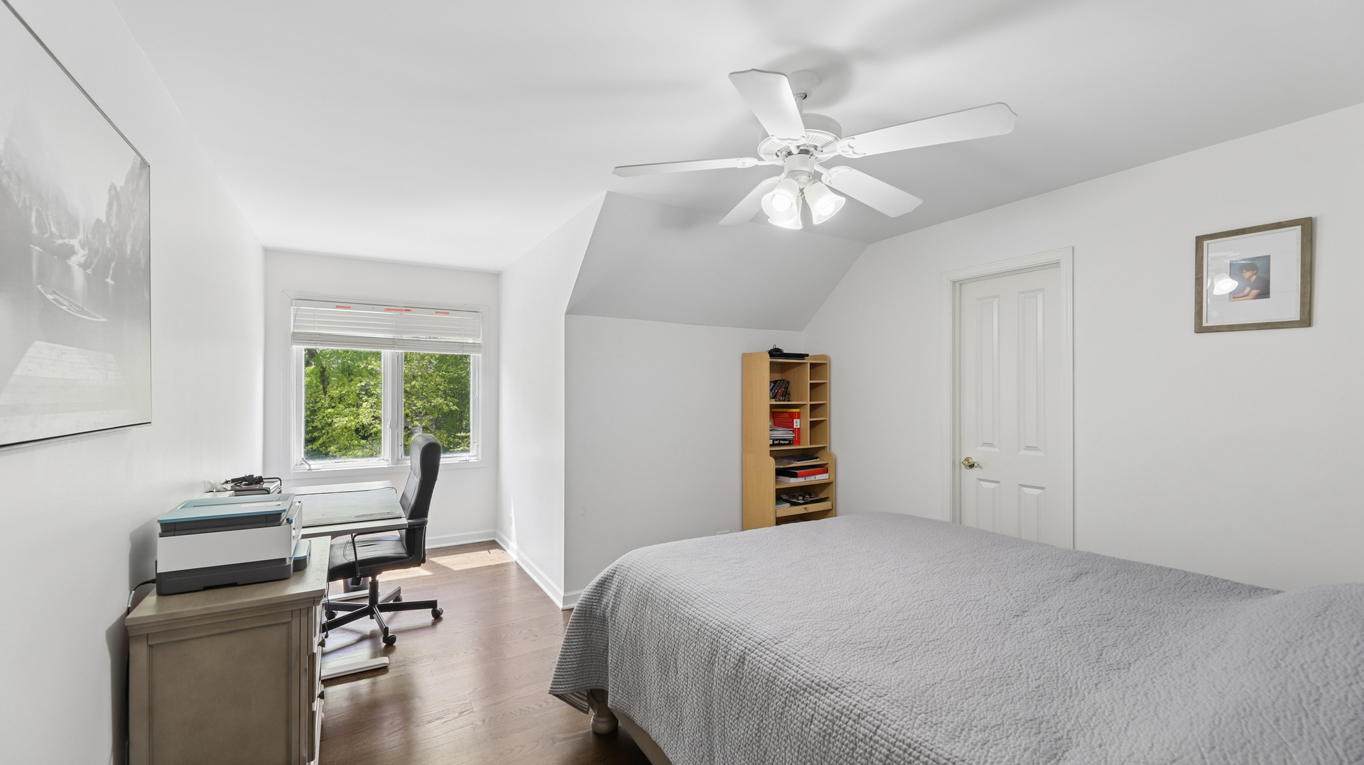 2115 Stonington Court, Naperville, IL 60564