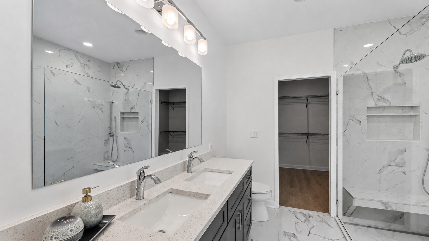 2115 Stonington Court, Naperville, IL 60564
