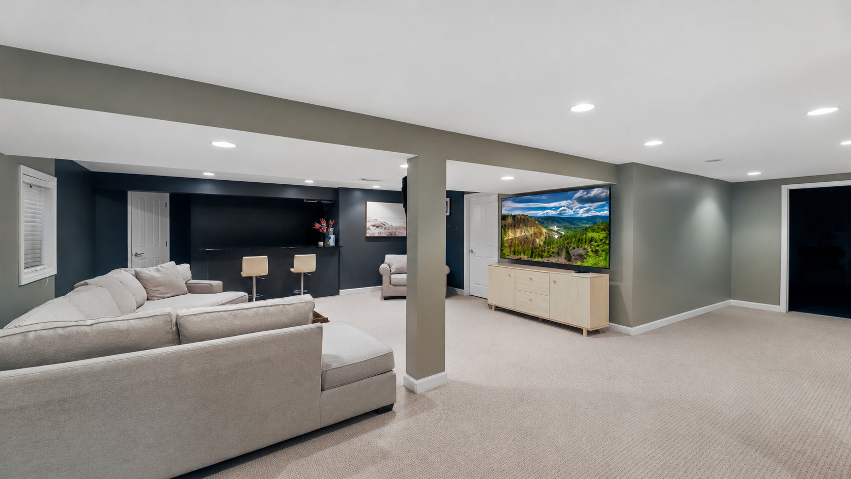 2115 Stonington Court, Naperville, IL 60564