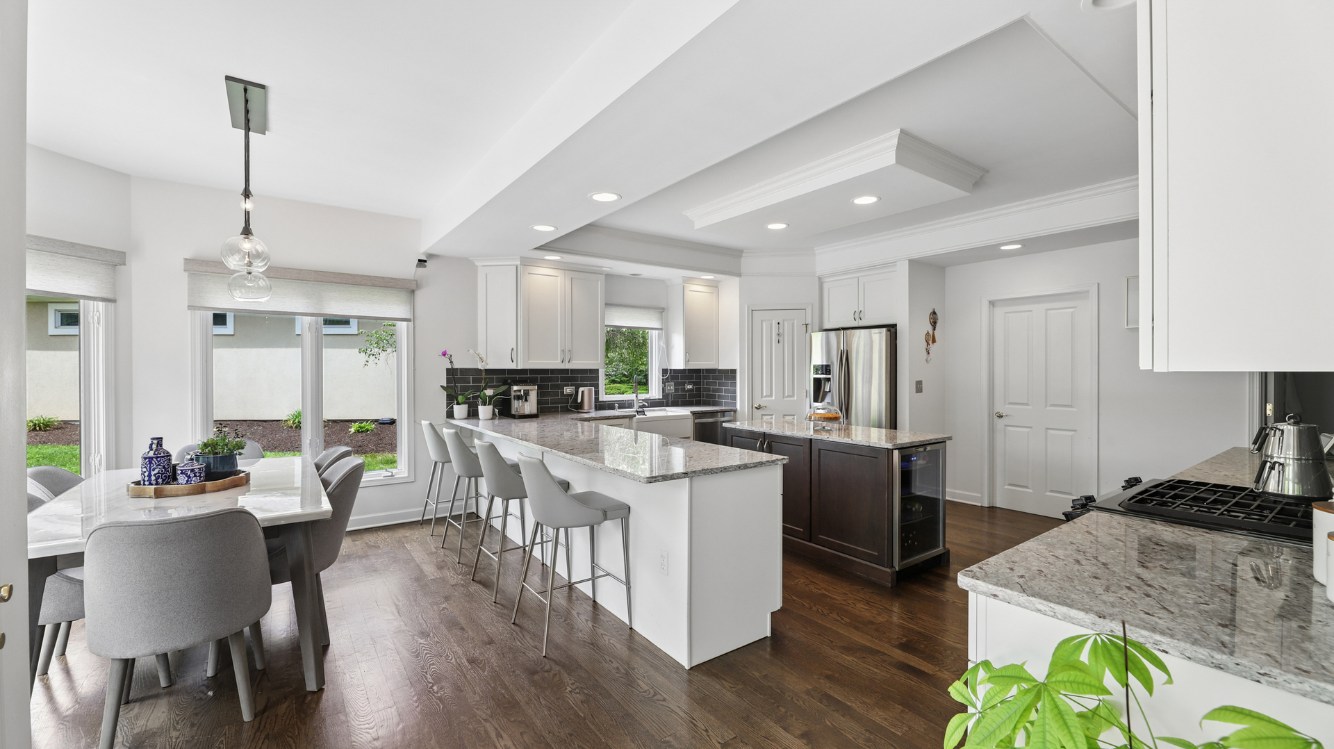 2115 Stonington Court, Naperville, IL 60564