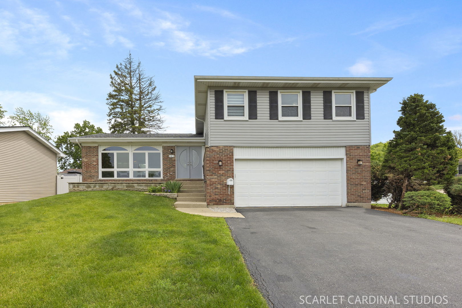 345 Hillcrest Lane, Lombard, IL 60148