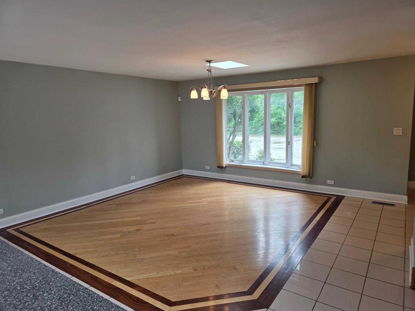 5787 N Clifford Avenue, Chicago, IL 60646
