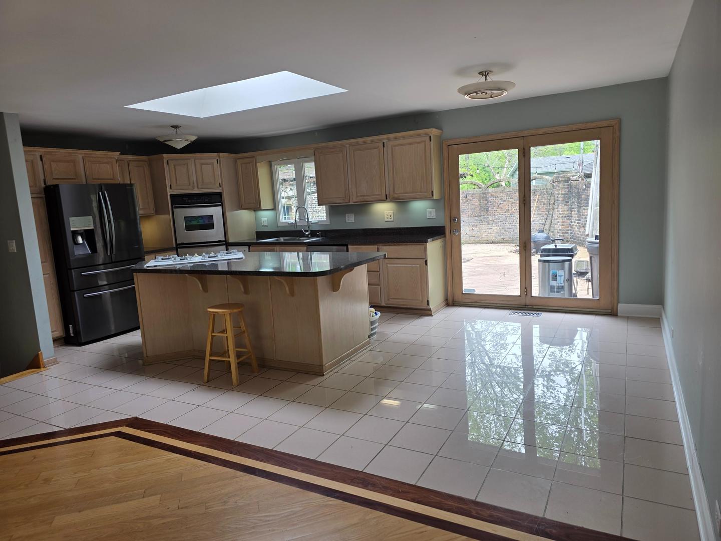 5787 N Clifford Avenue, Chicago, IL 60646