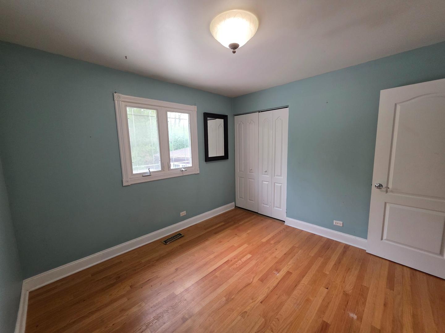 5787 N Clifford Avenue, Chicago, IL 60646