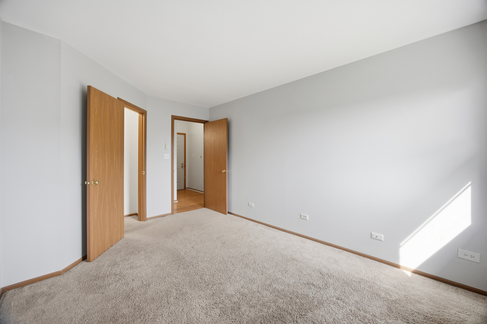 4404 W Shamrock Lane #3B, McHenry, IL 60050