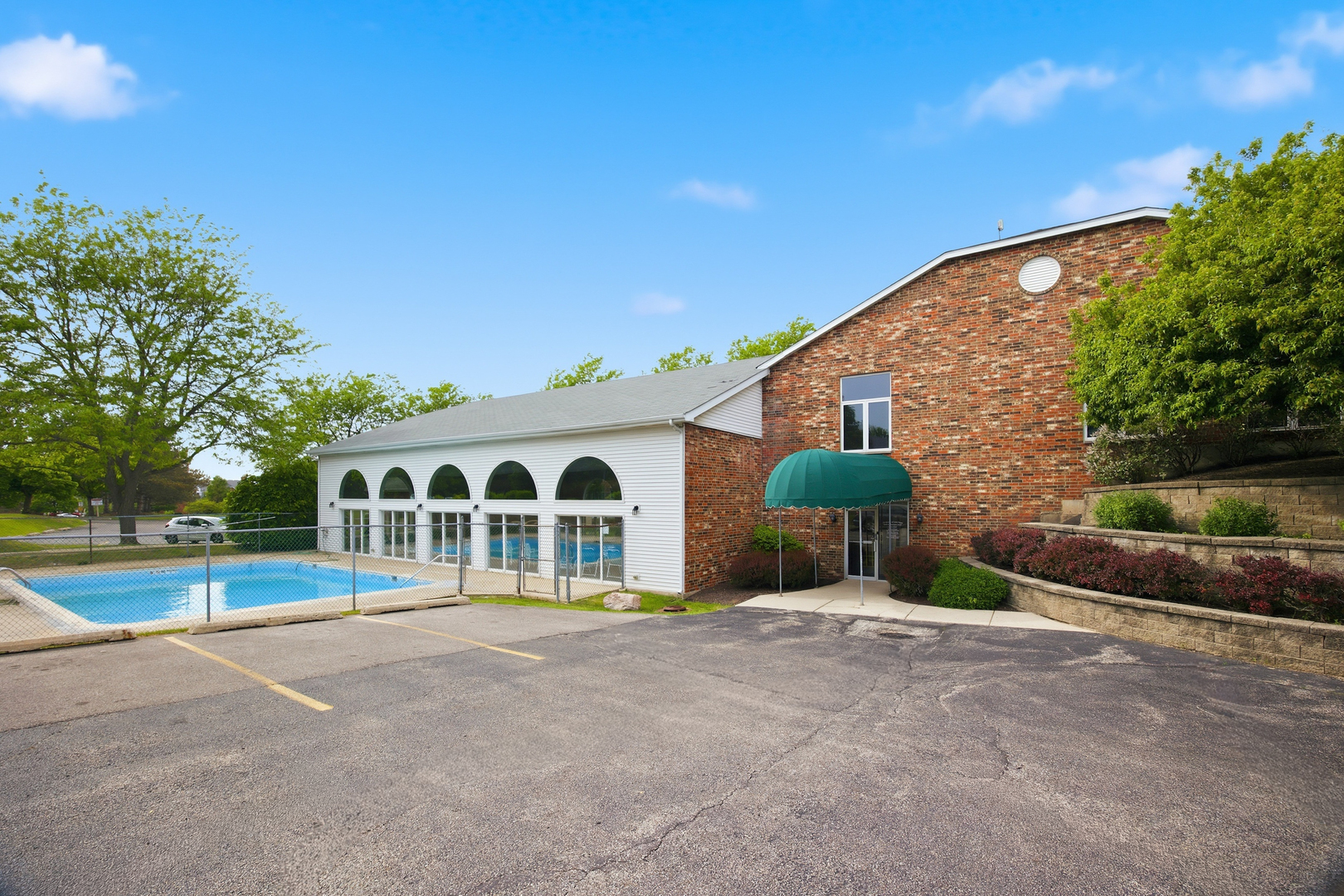 4404 W Shamrock Lane #3B, McHenry, IL 60050
