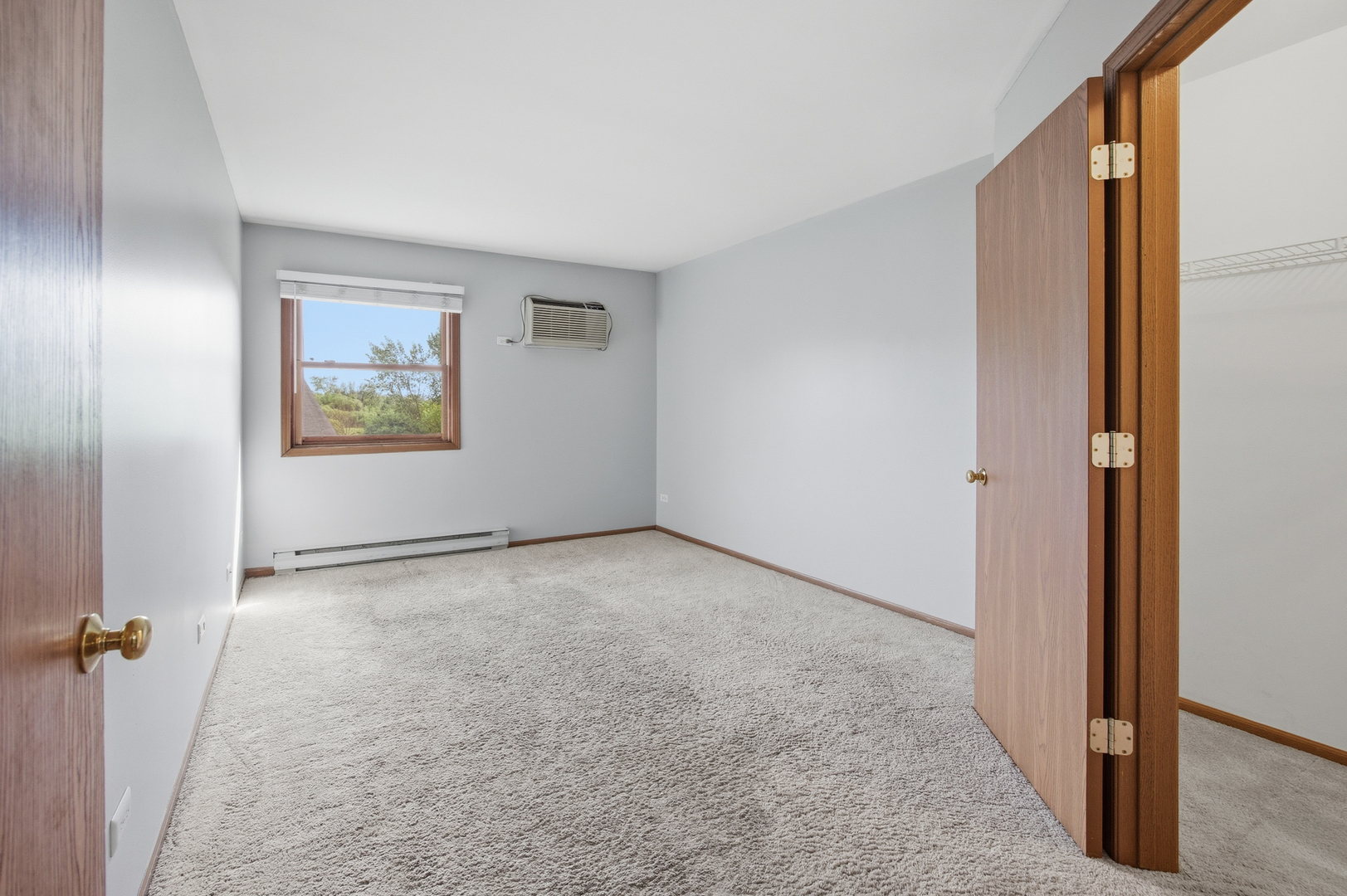 4404 W Shamrock Lane #3B, McHenry, IL 60050