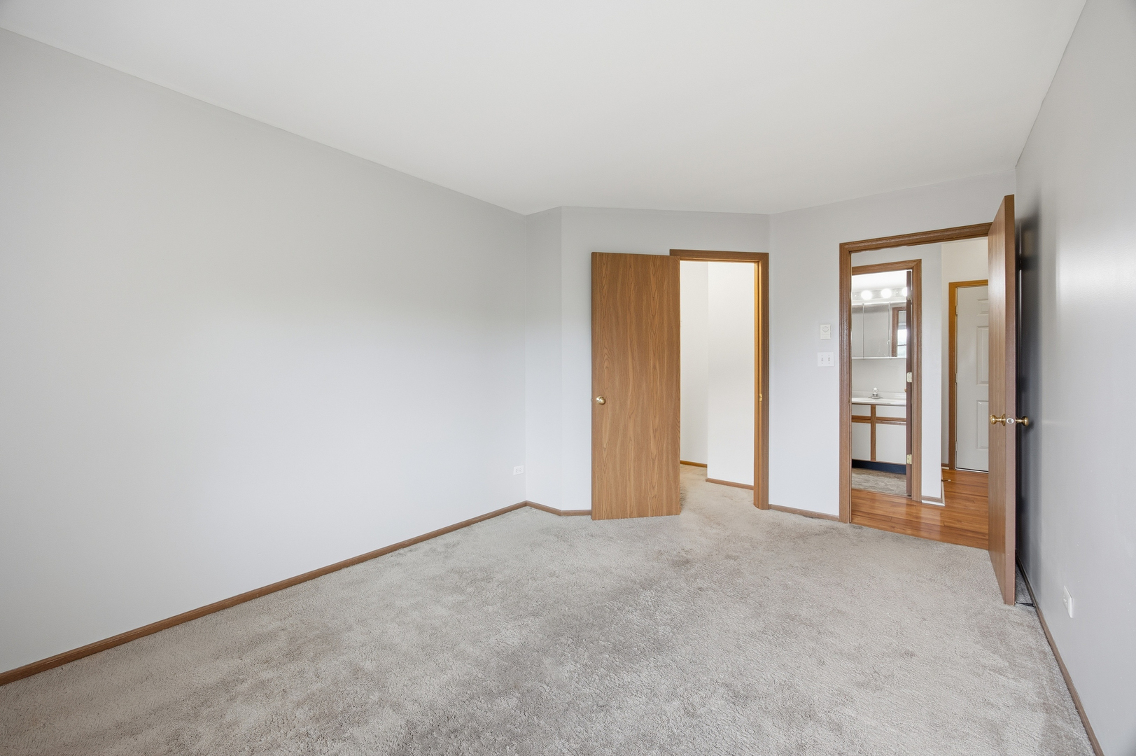4404 W Shamrock Lane #3B, McHenry, IL 60050
