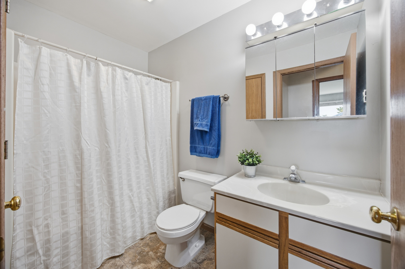 4404 W Shamrock Lane #3B, McHenry, IL 60050
