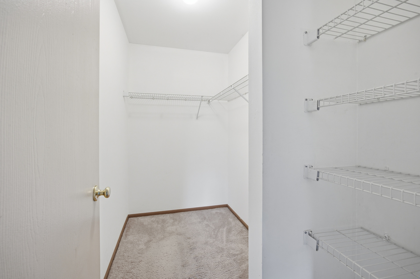 4404 W Shamrock Lane #3B, McHenry, IL 60050