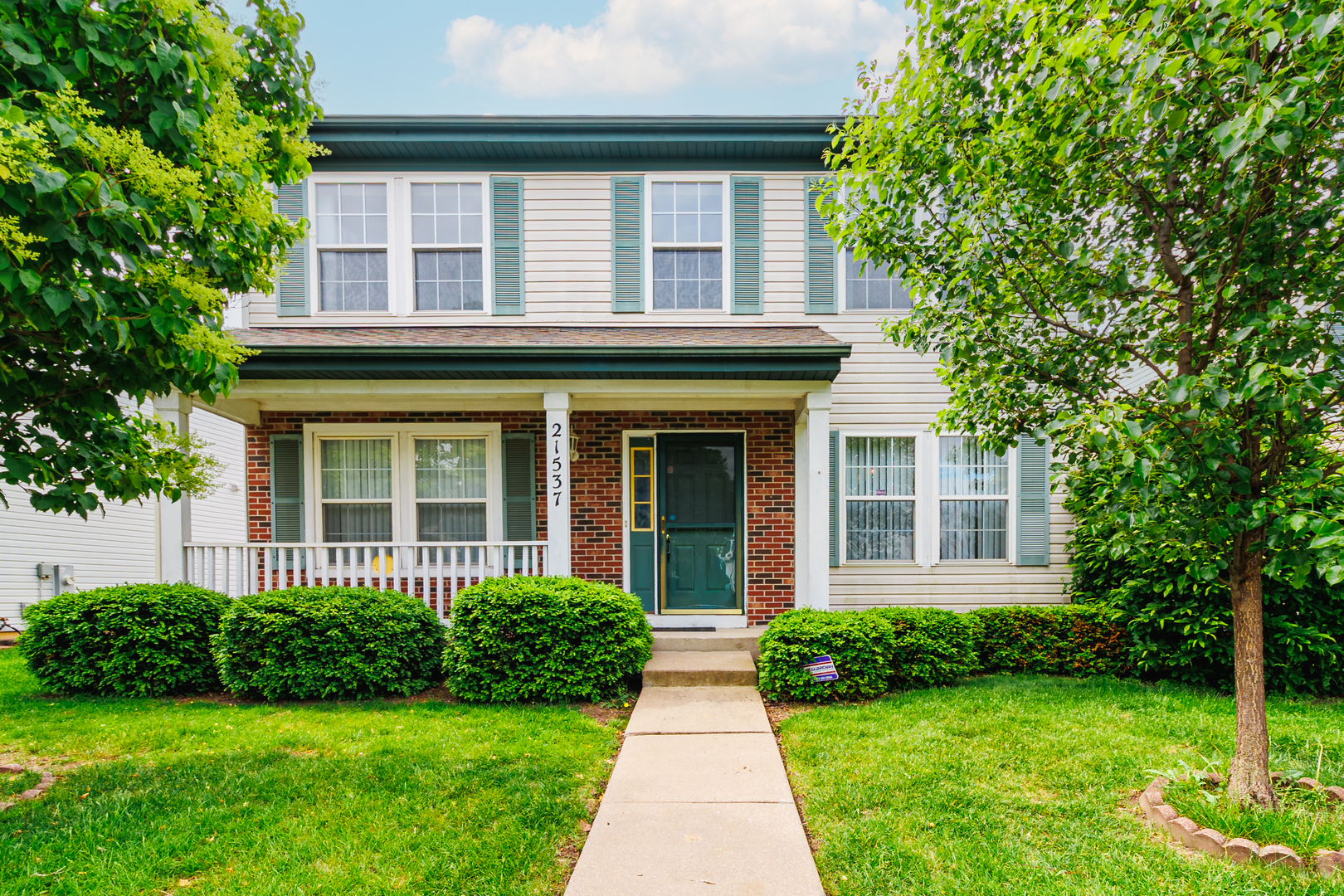 21537 Vesper Street, Crest Hill, IL 60403