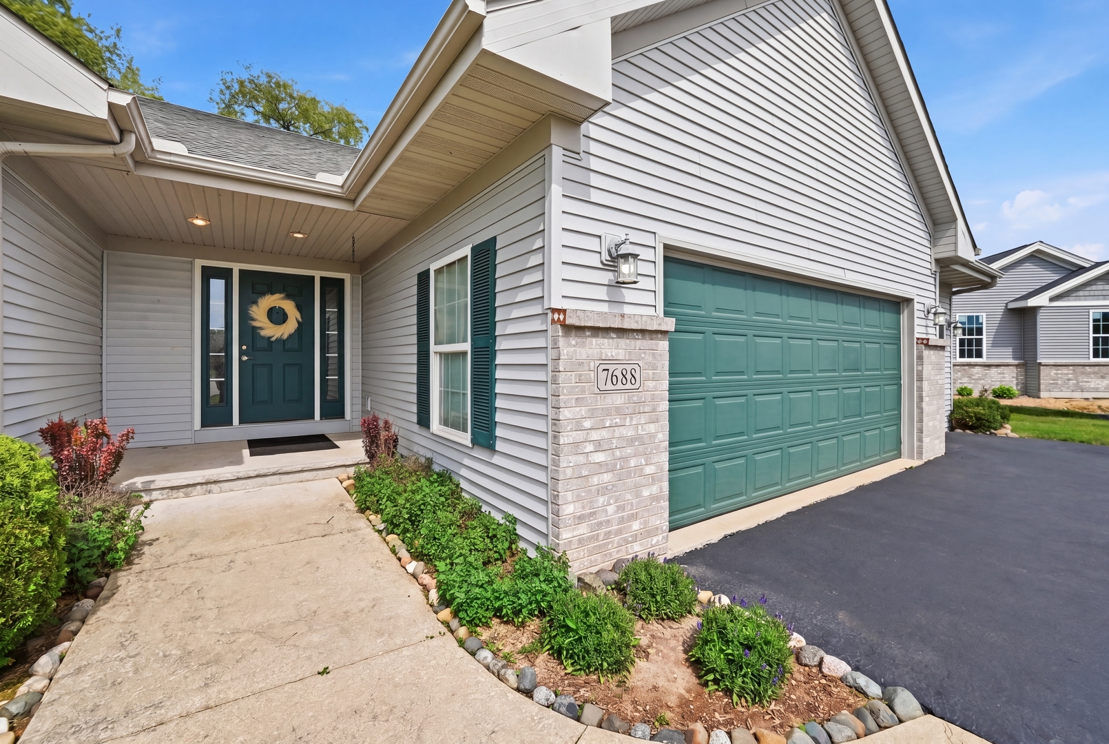 7688 Haymaker Lane, Cherry Valley, IL 61016