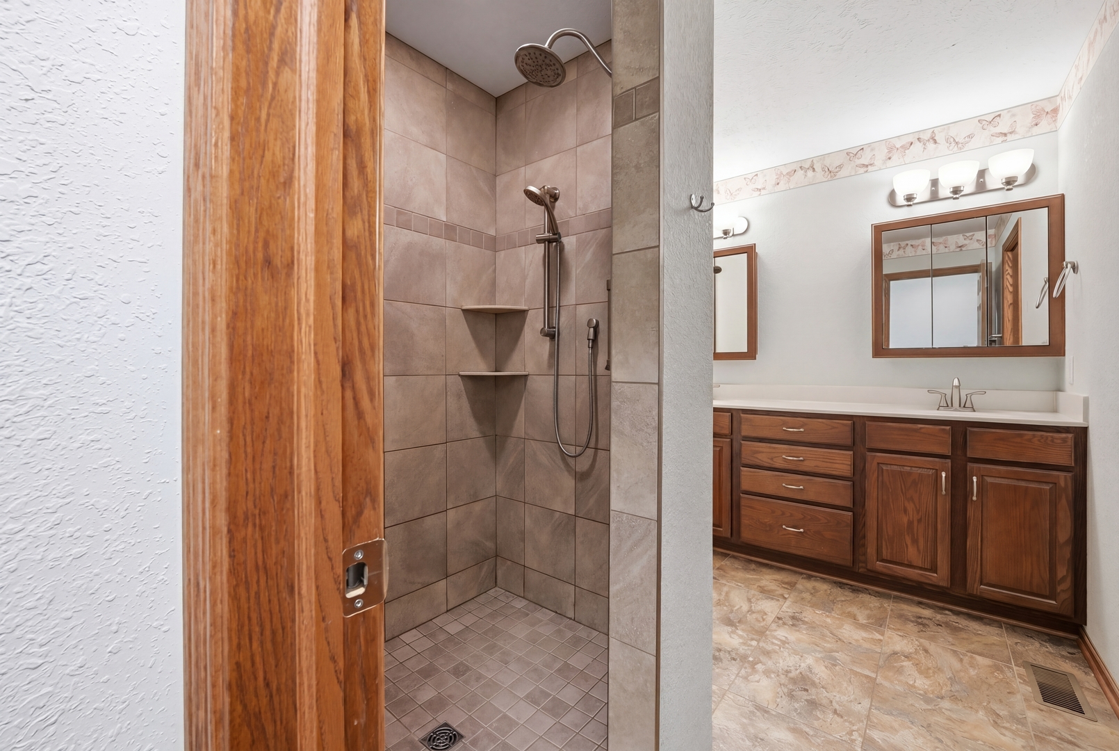 7688 Haymaker Lane, Cherry Valley, IL 61016