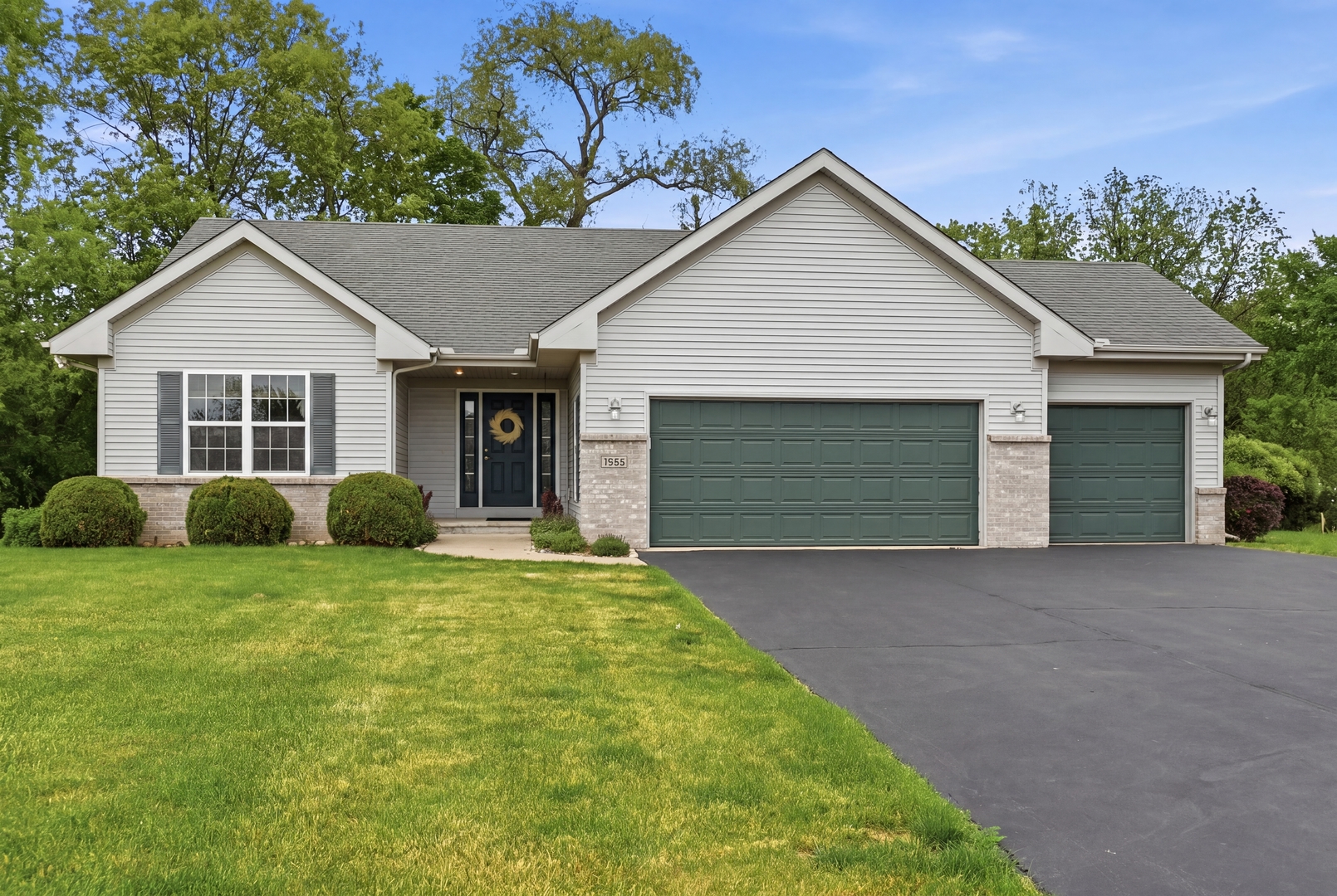 7688 Haymaker Lane, Cherry Valley, IL 61016