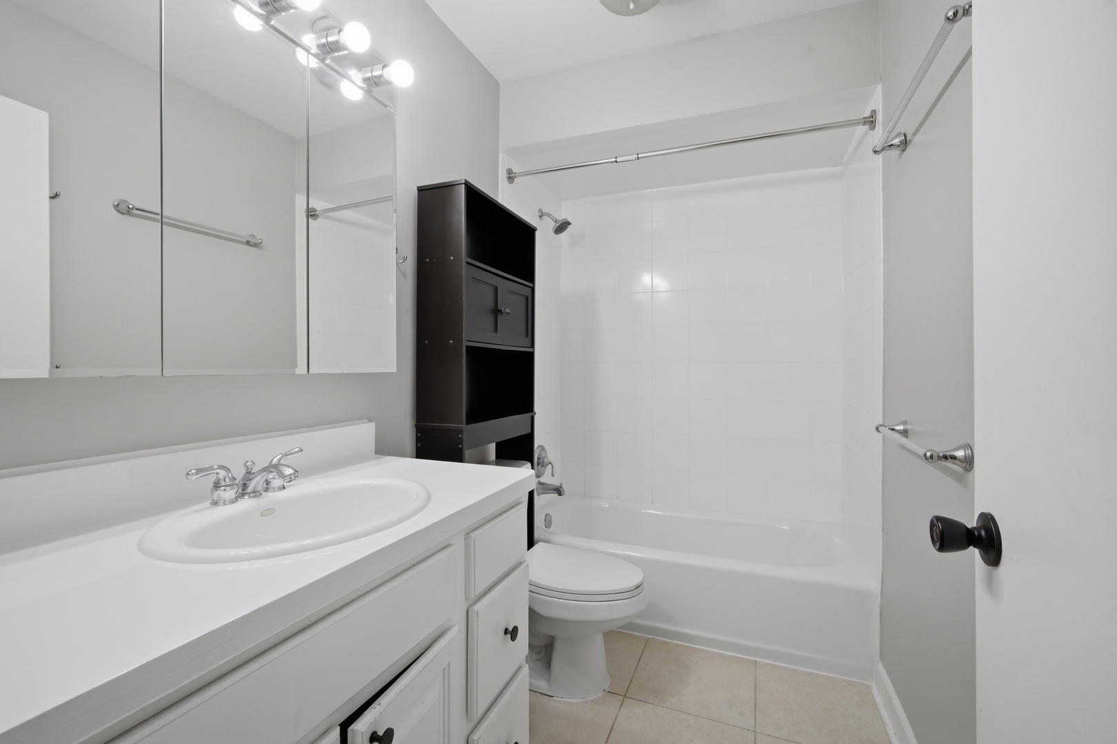 2600 Brookwood Way Drive #114, Rolling Meadows, IL 60008