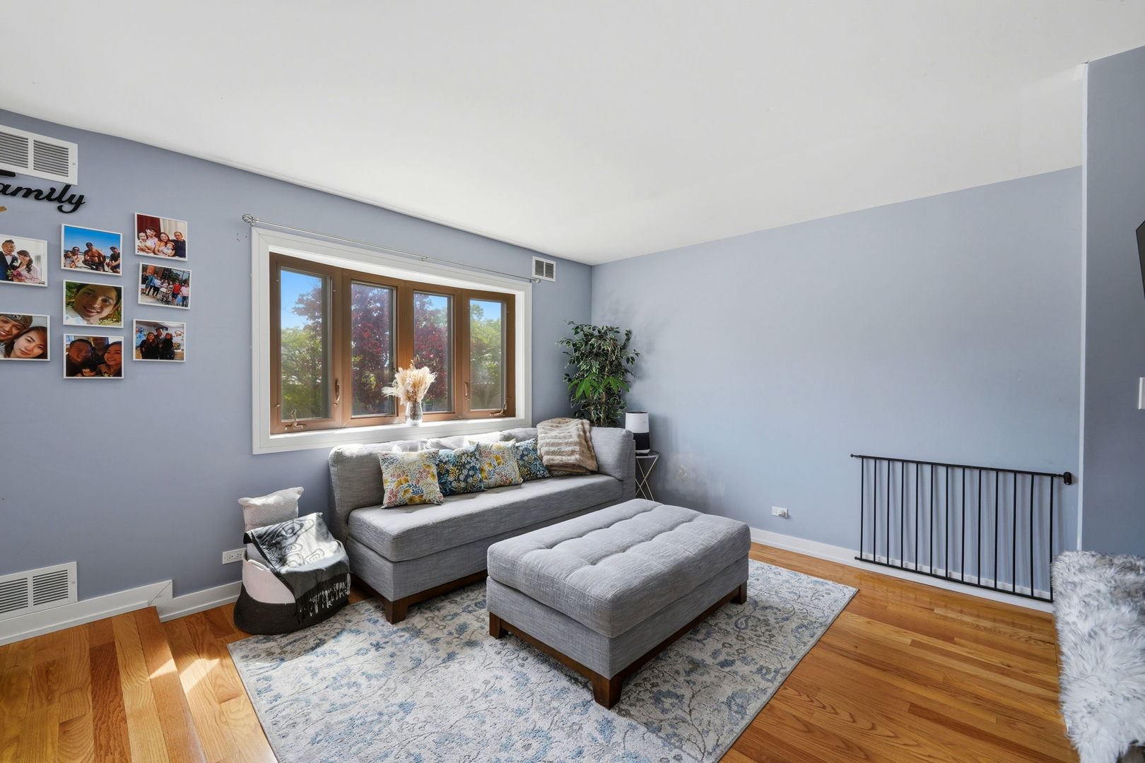4656 25th Avenue, Schiller Park, IL 60176