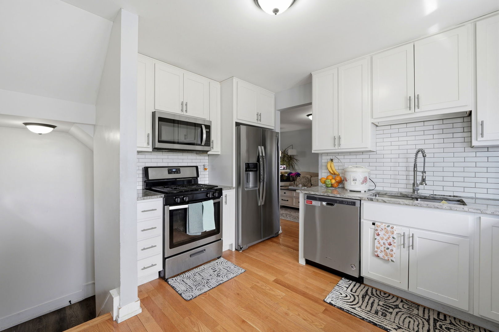 4656 25th Avenue, Schiller Park, IL 60176