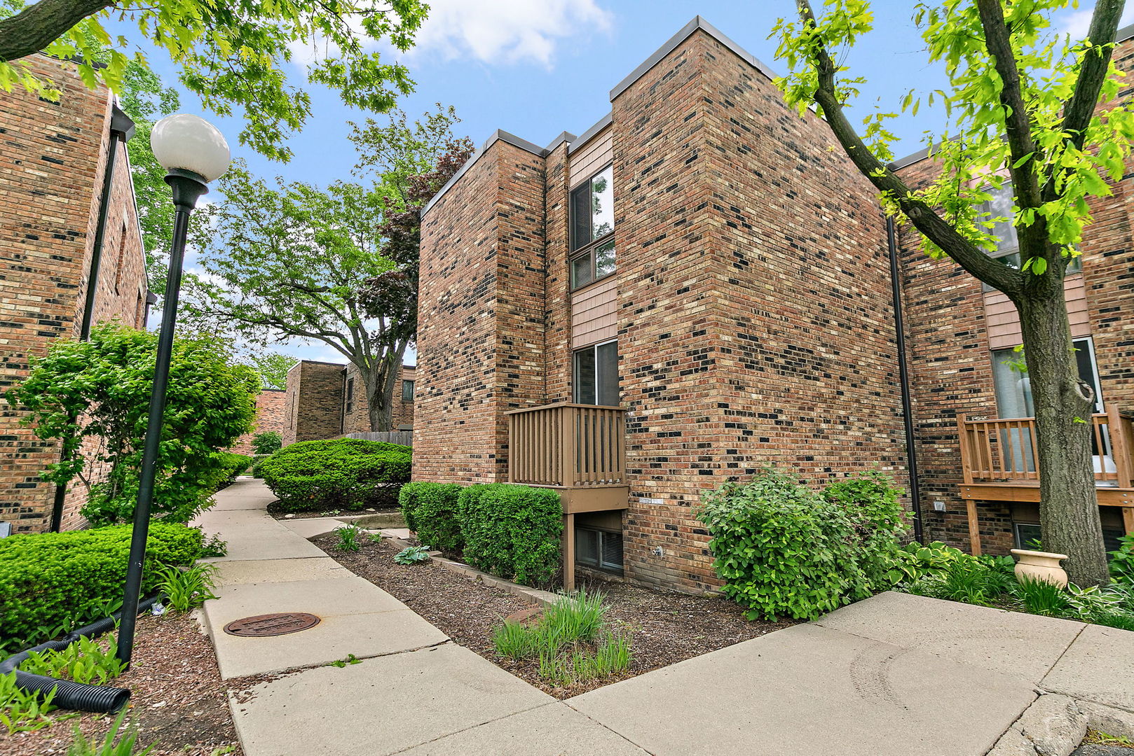 2013 Post Oak Place, Schaumburg, IL 60173