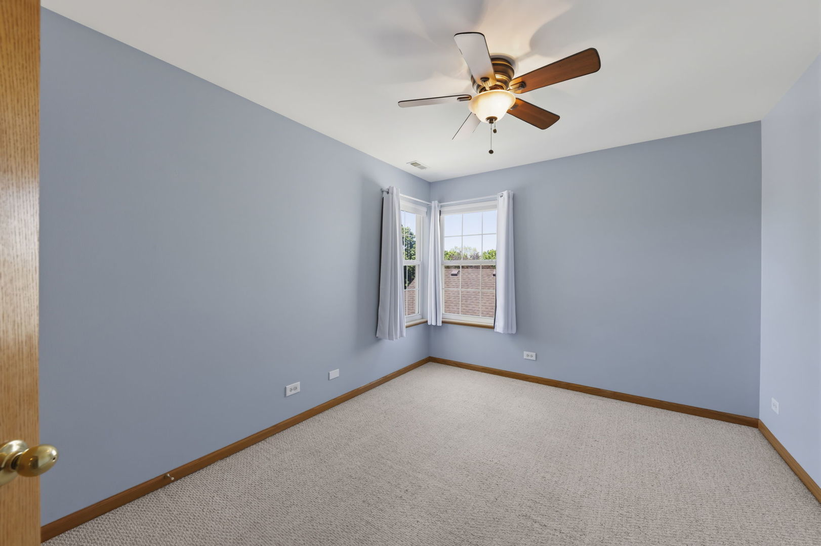 271 Copper Mountain Drive, Gilberts, IL 60136