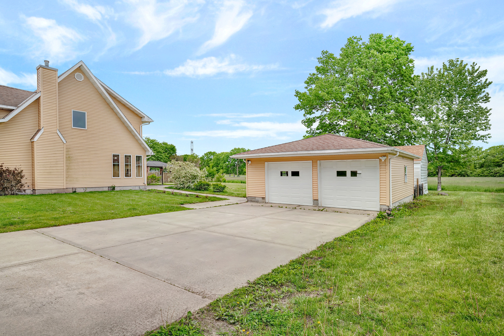 2730 Cemetery Road, Morris, IL 60450