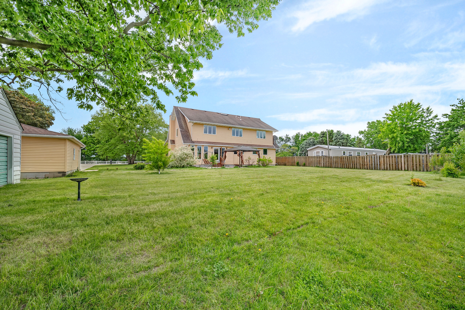 2730 Cemetery Road, Morris, IL 60450