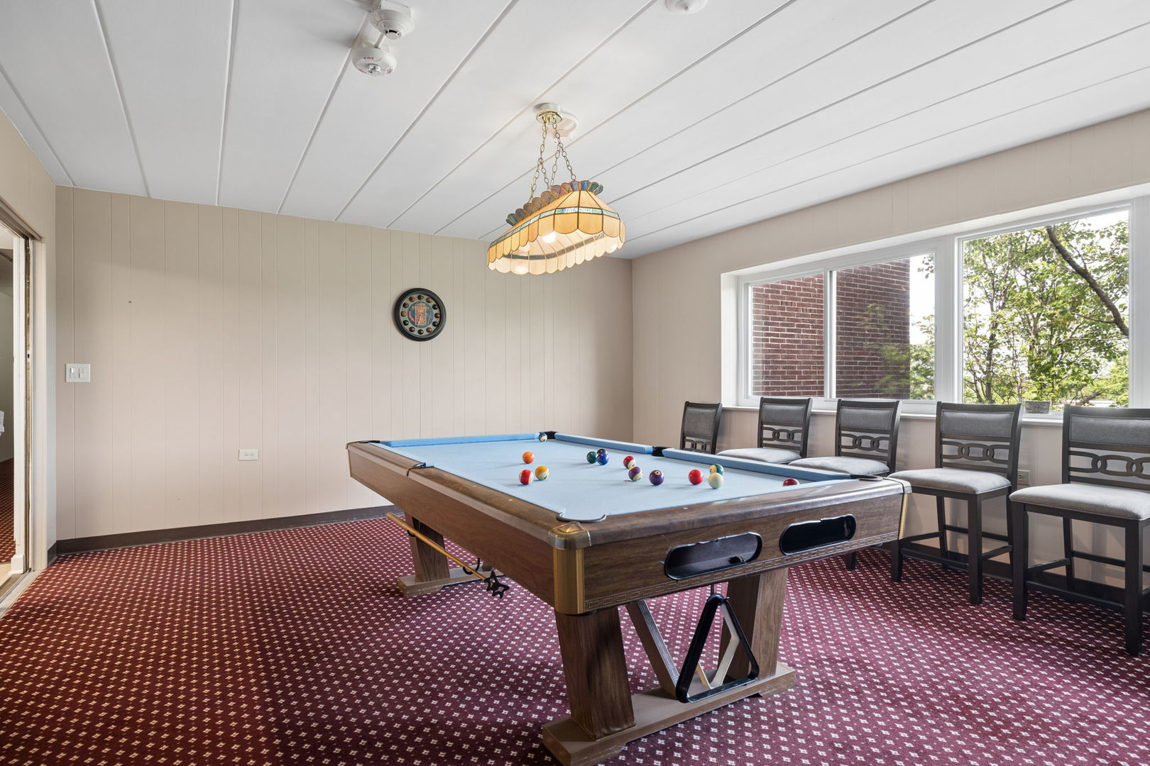 5300 Walnut Avenue #2B, Downers Grove, IL 60515